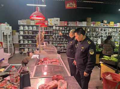 襄陽(yáng)市市場(chǎng)監(jiān)督管理局 強(qiáng)化食用農(nóng)產(chǎn)品批發(fā)監(jiān)管 守護(hù)百姓“菜籃子”安全